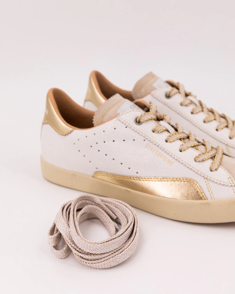 0-105 SC01 White and Gold sneaker - Image 6