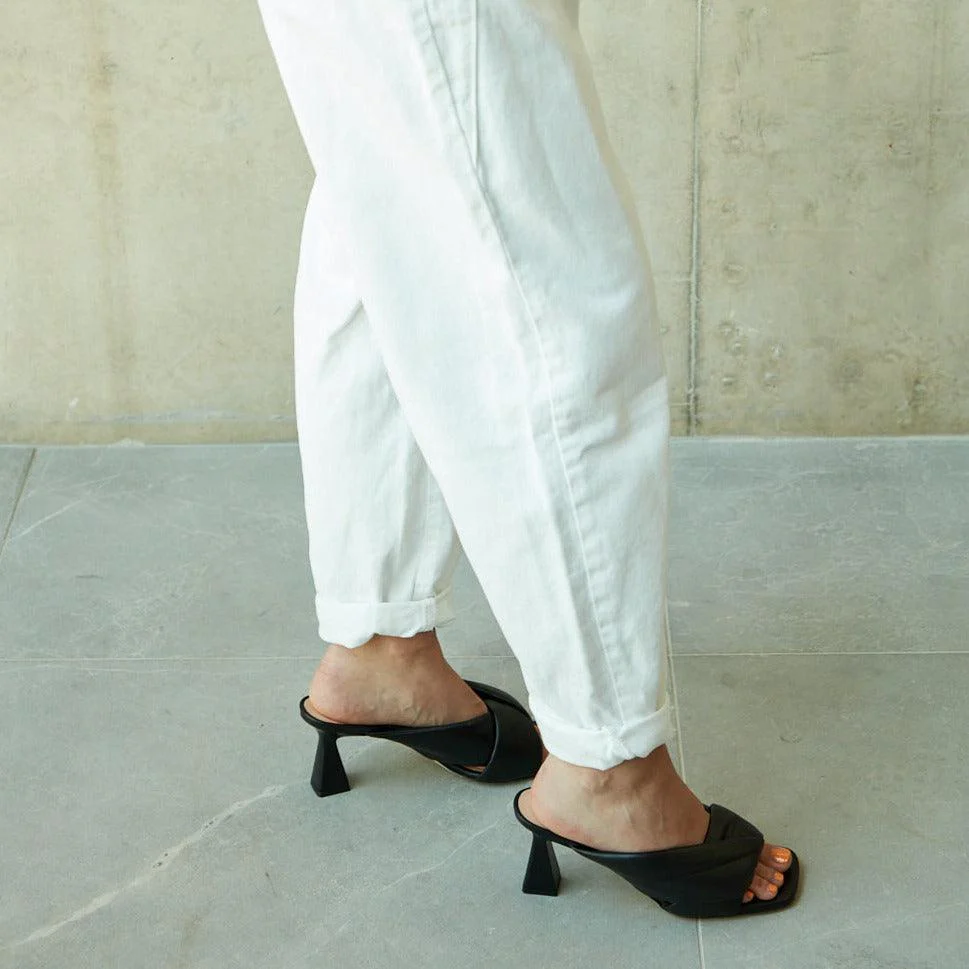 Gigi black kitten heel - Image 3