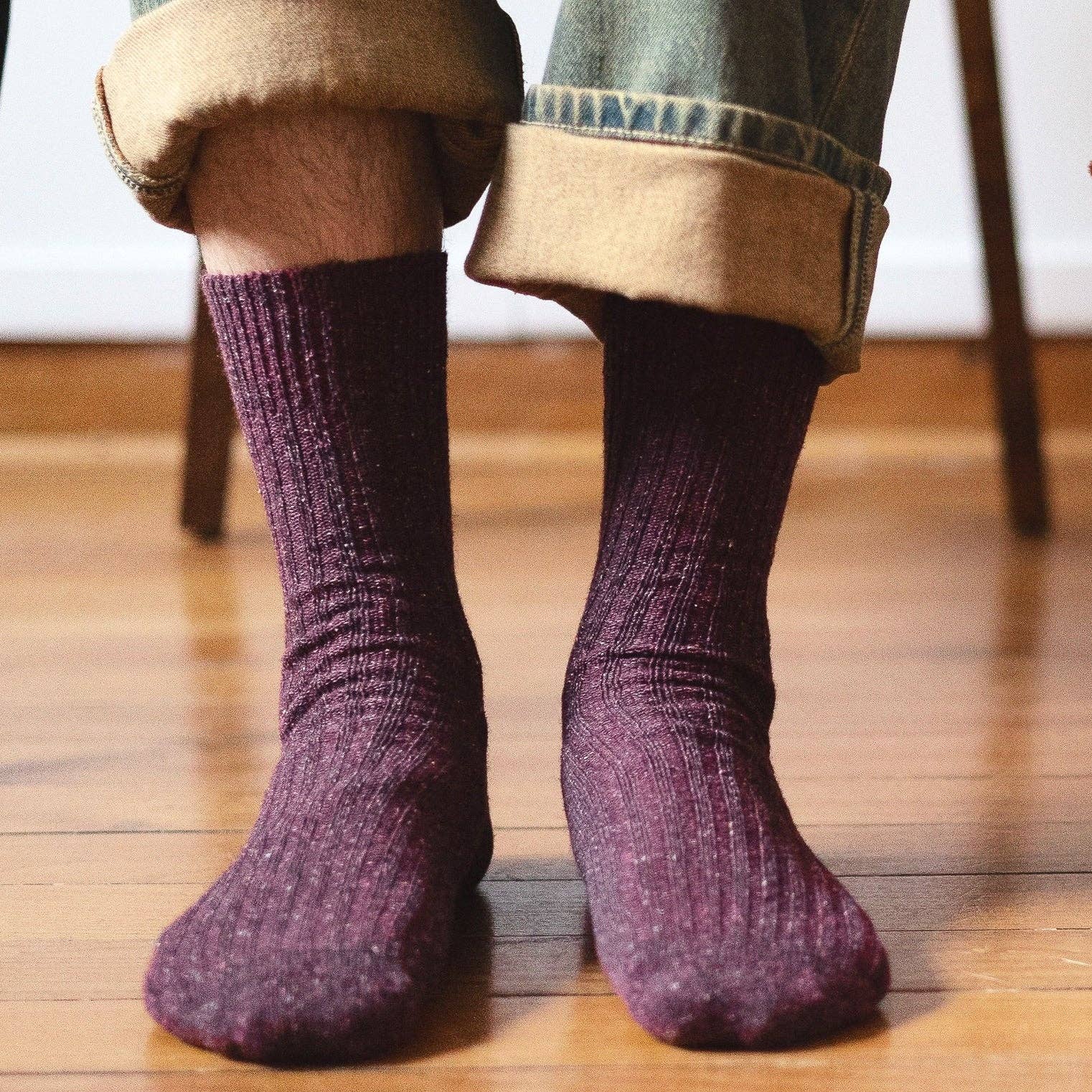 KLUE Men's Silk and Wool Burgundy socks