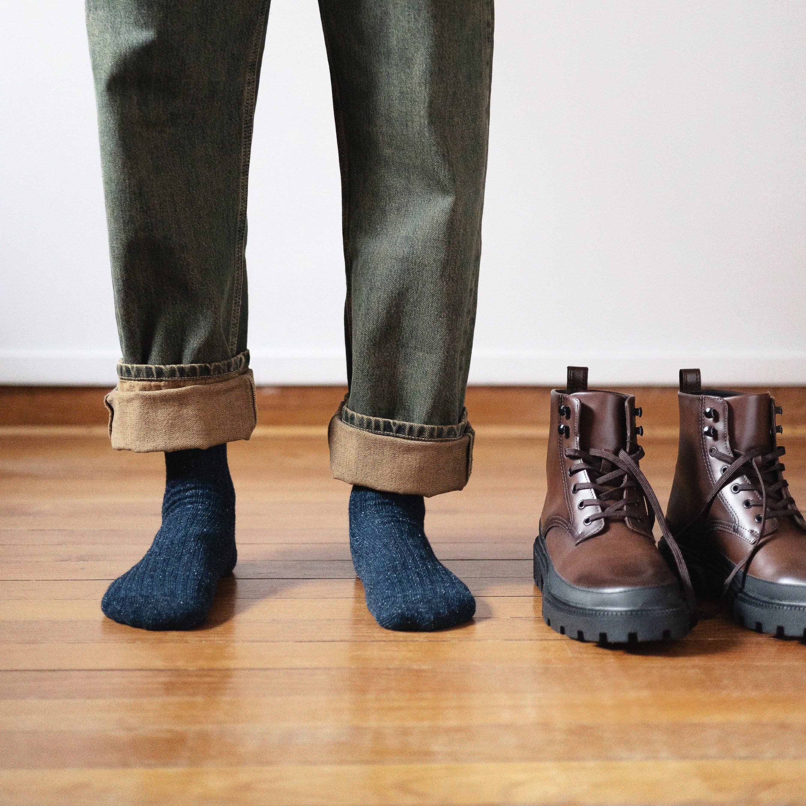 KLUE Navy wool and silk socks - Image 5