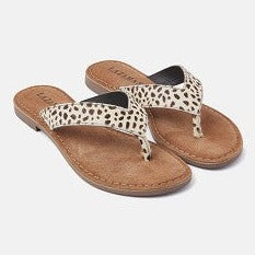 Roxy cheetah print toe sandals - Image 3
