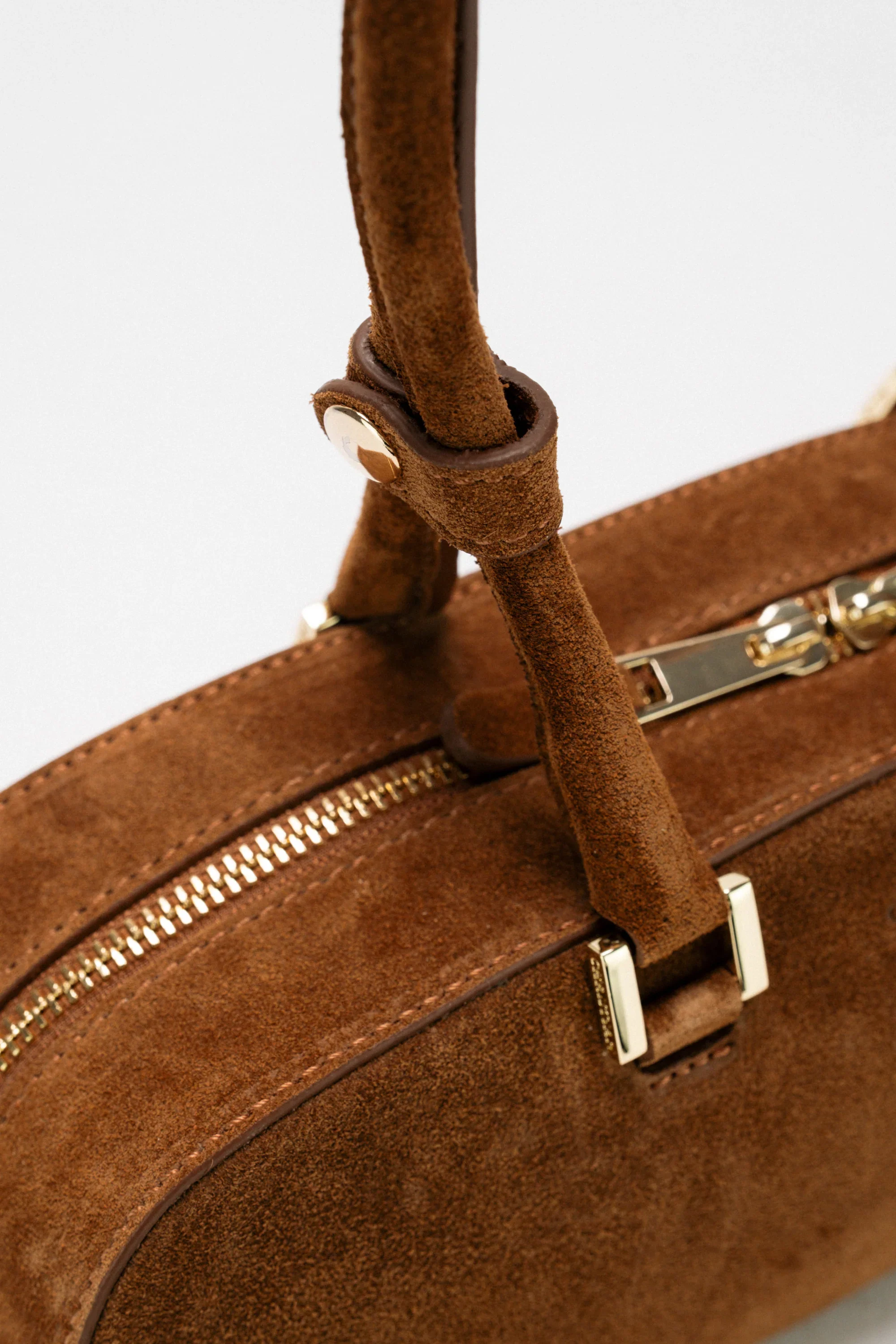 Cognac suede shoulder bag - Image 6